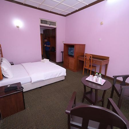 Kesedar Hotel Travel & Tours Sdn Bhd Гуа Мусанг Екстериор снимка