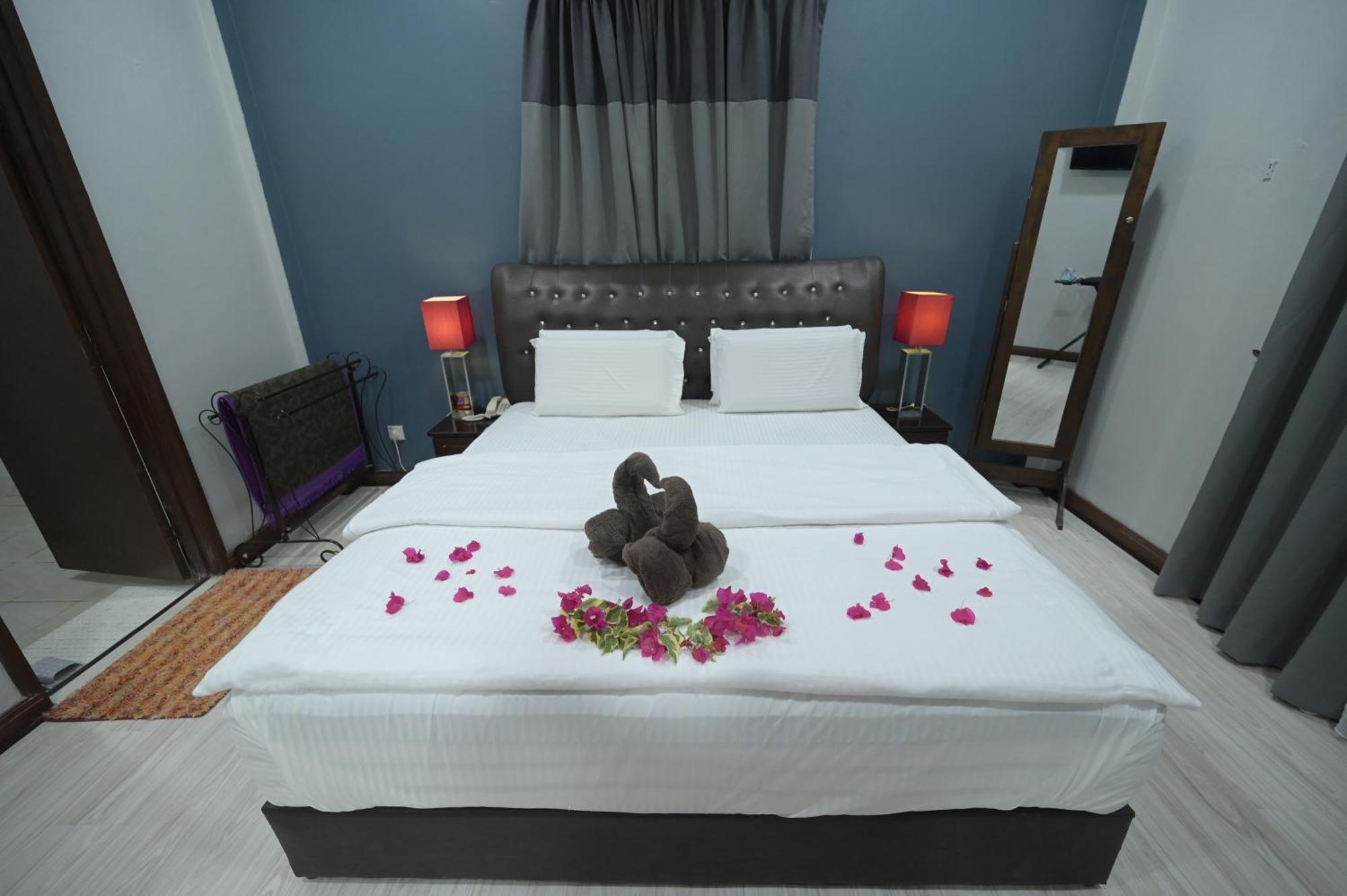 Kesedar Hotel Travel & Tours Sdn Bhd Гуа Мусанг Екстериор снимка